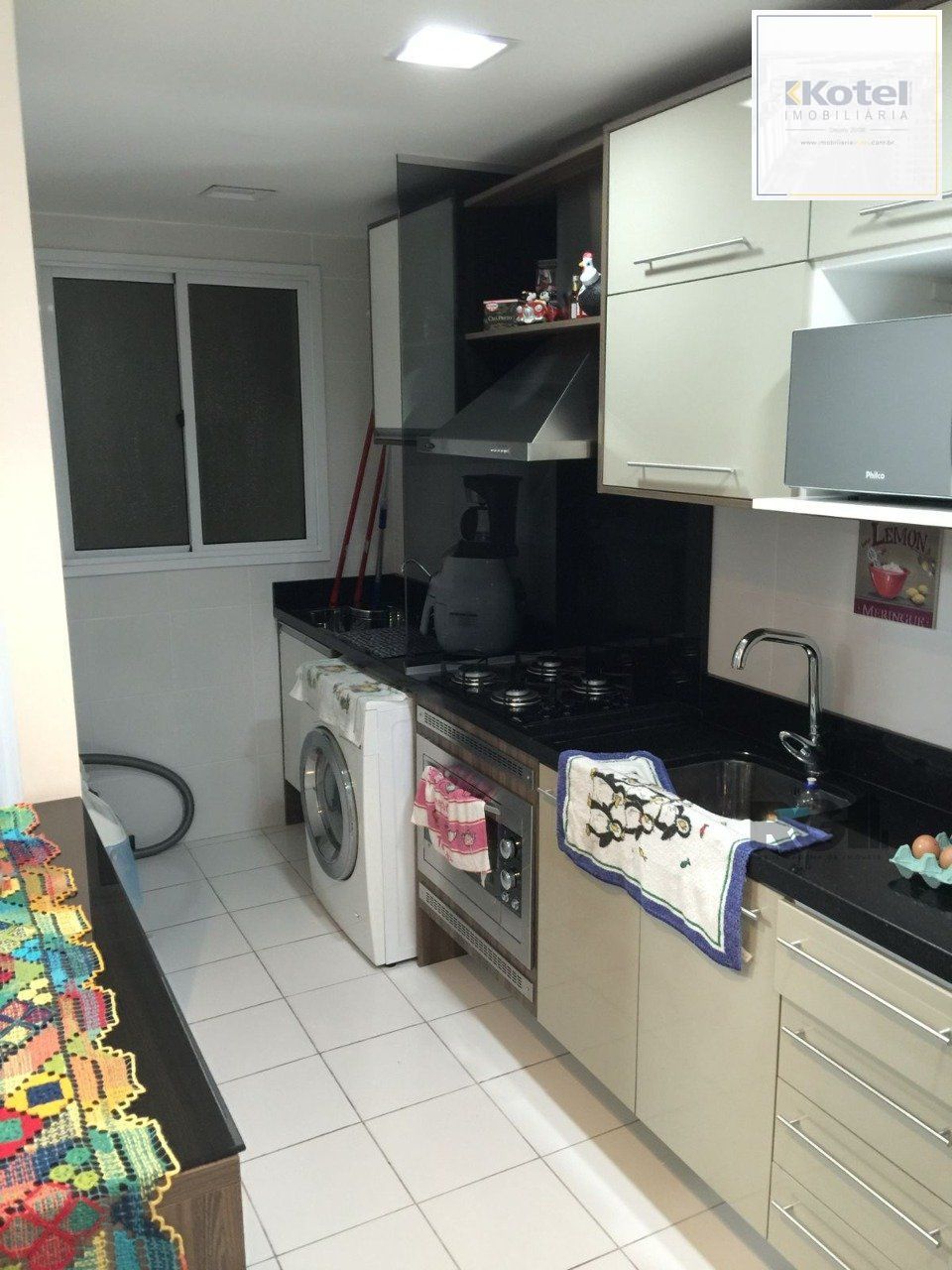 Apartamento 3 dormitórios, sendo 1 suíte, 66 m² de área privativa e 1 vaga(s) de garagem. Localizado na Rua/Av. Dom Claudio Jose Goncalves Ponce De Leao, no bairro Vila Ipiranga em Porto Alegre. — foto 4