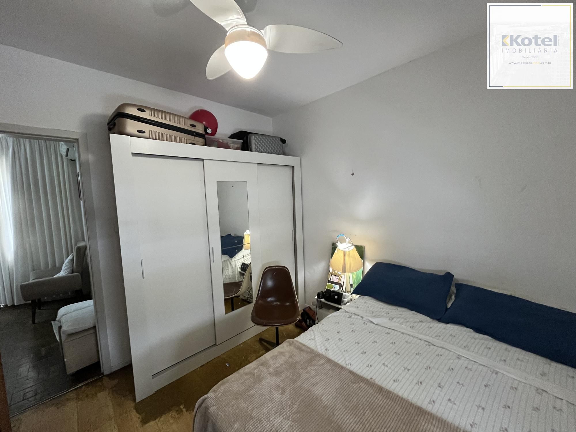 Apartamento de dois quartos no bairro Rio Branco em Porto Alegre