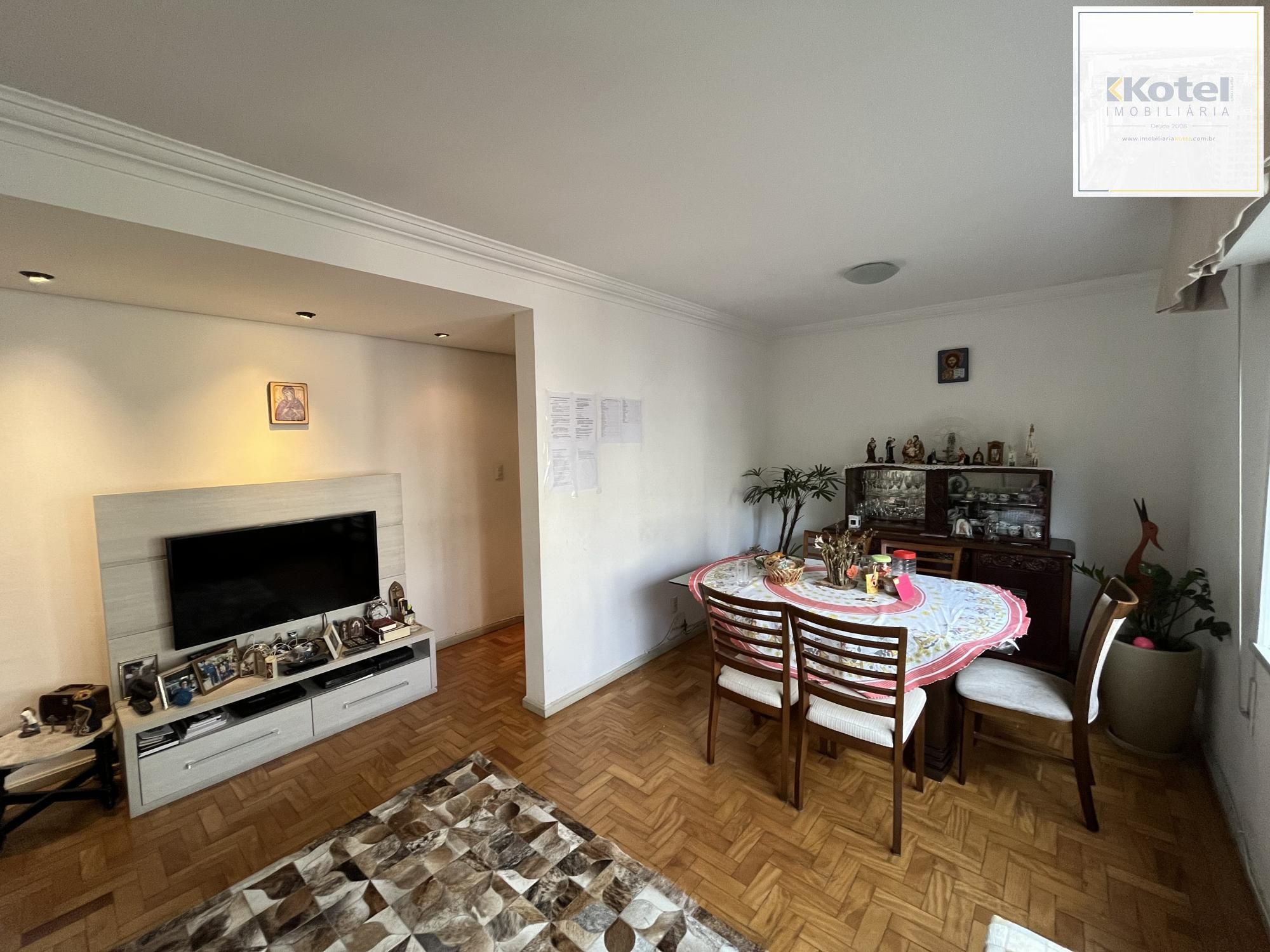 Apartamento de 3 quartos, suíte e 1 vaga de garagem no bairro Petrópolis em POA — foto 2