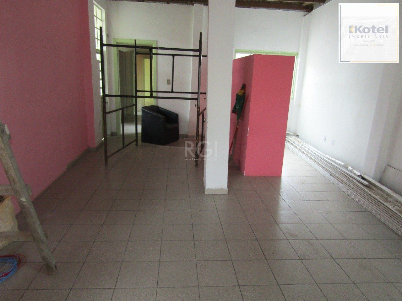 Apartamento para Venda - 268.95m², 7 dormitórios, 2 vagas - Vila Jardim