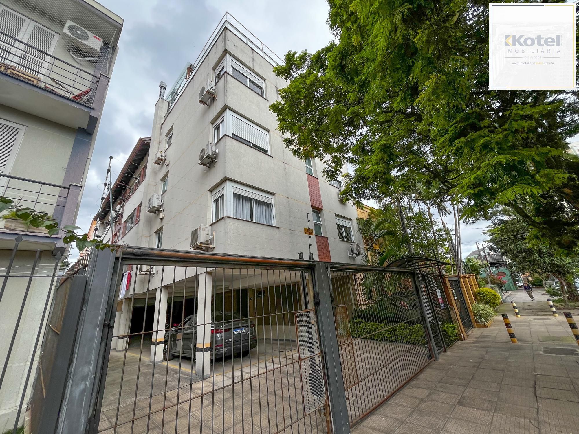Apartamento de um quarto e duas vagas de garagem no bairro Rio Branco em POA