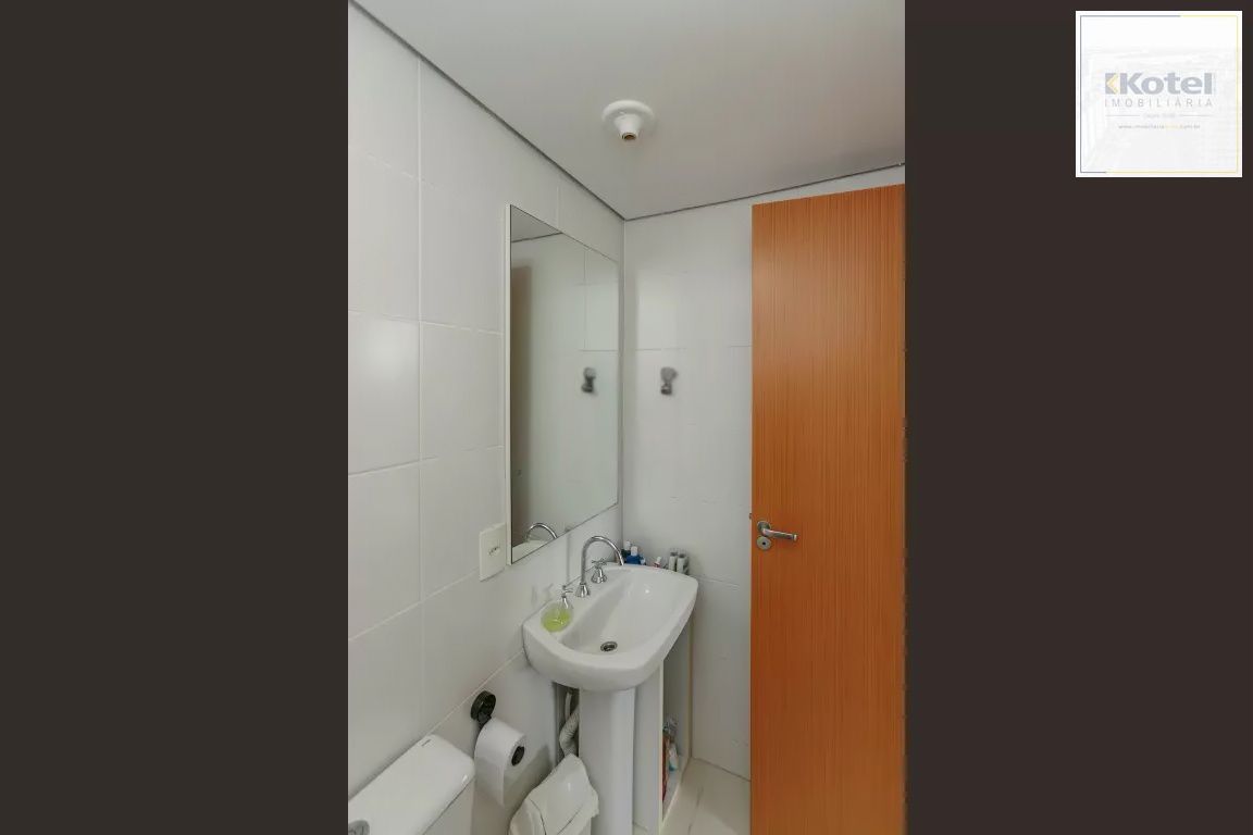 Apartamento de 2 quartos, suíte e 1 vaga de garagem no bairro Tristeza em POA — foto 2