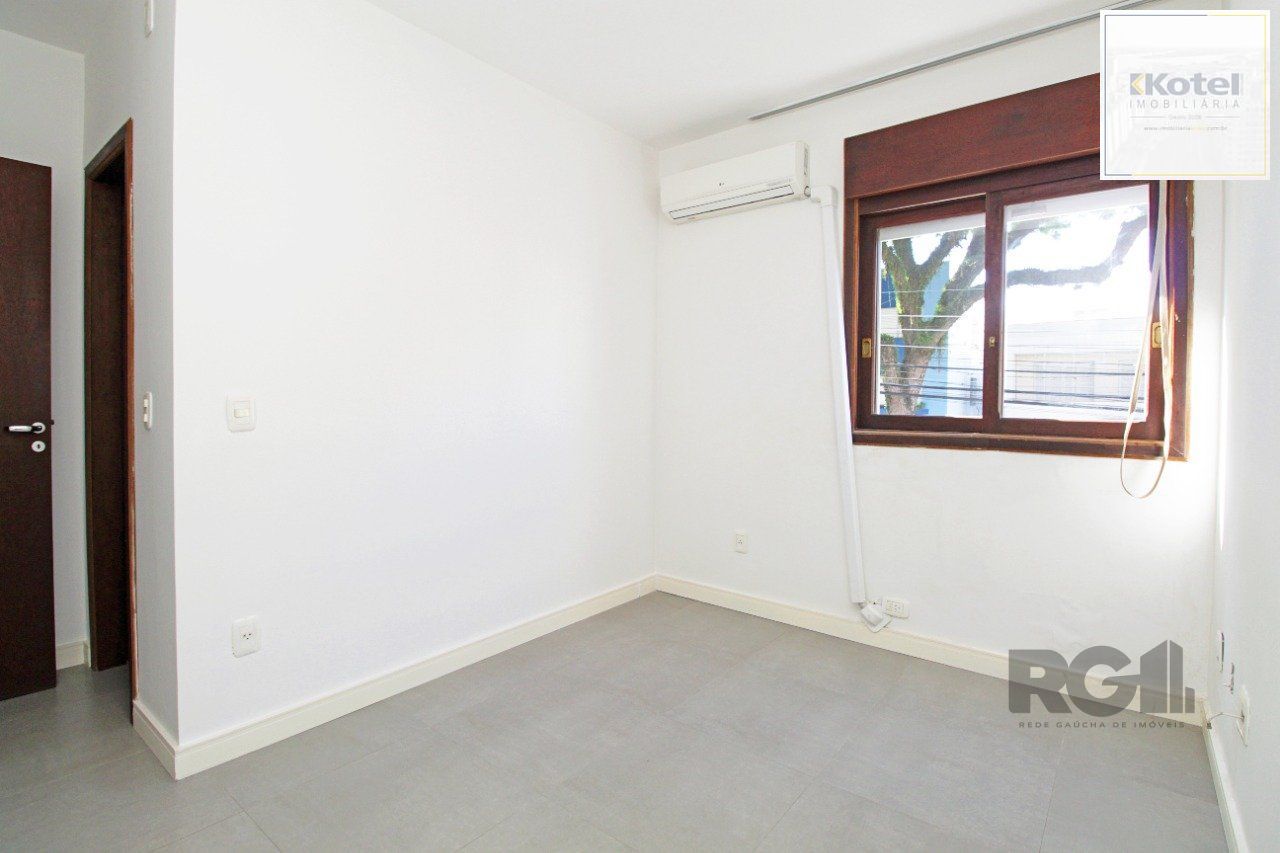 Apartamento de 2 dormitórios e 1 vaga de garagem no bairro Santana em PoA — foto 5