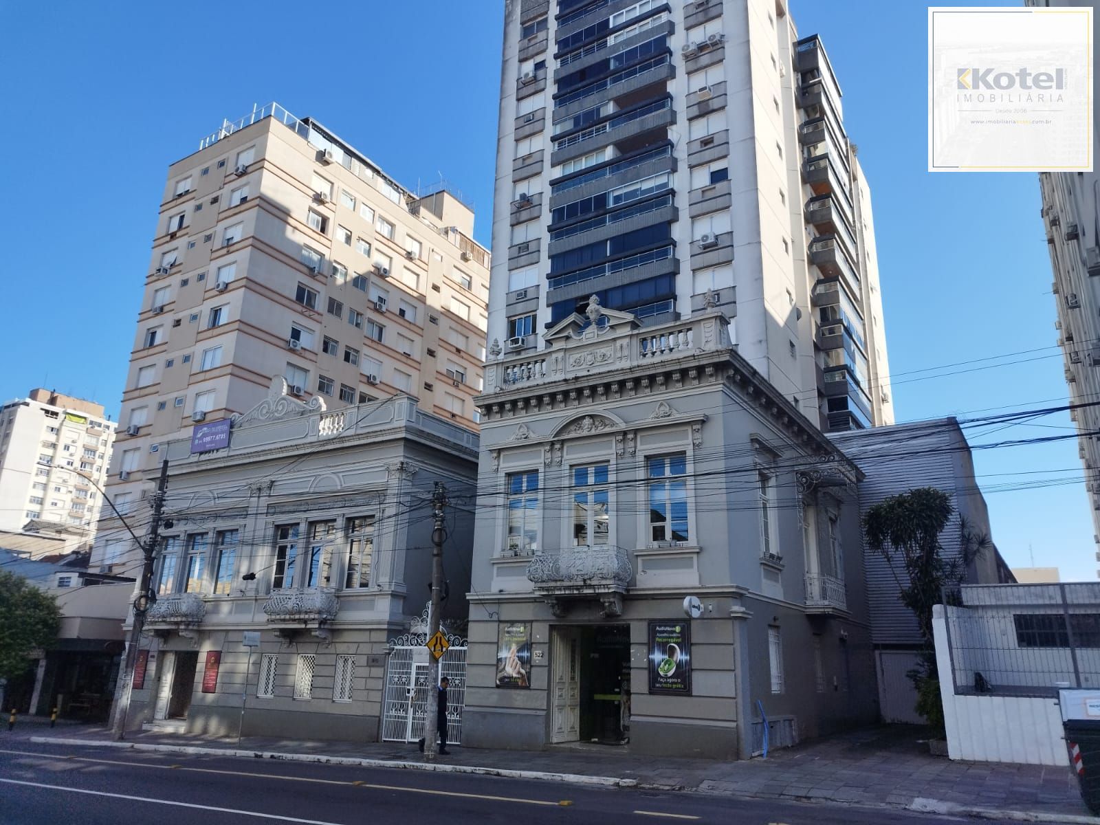Cobertura de 2 dormitórios, e 1 vaga de Garagem, Av. Independência Porto Alegre-RS — foto 2