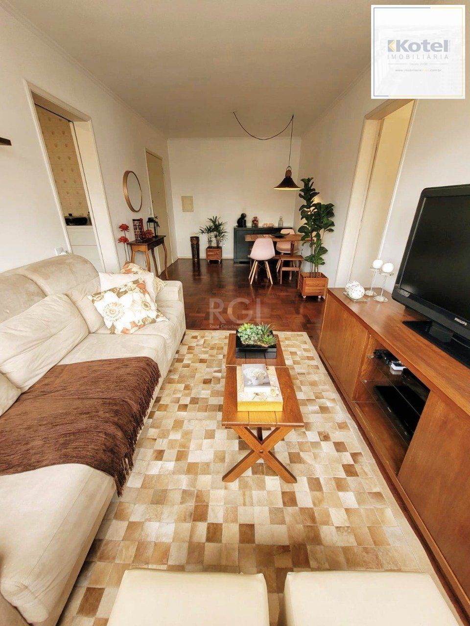 Apartamento para Venda - 100m², 2 dormitórios, 1 vaga - Menino Deus