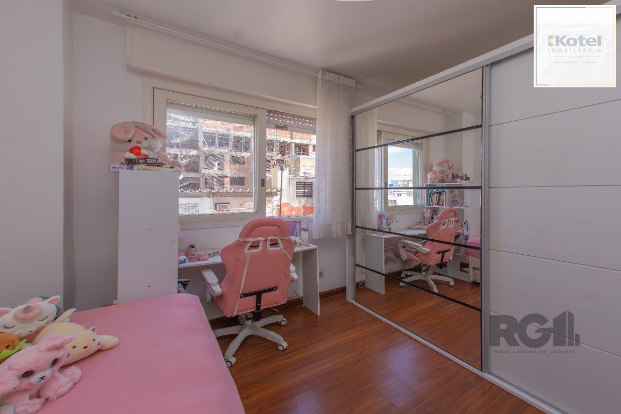Apartamento Amplo e Bem Localizado - 3 Dormitórios, Suíte e Vaga Escriturada — foto 4