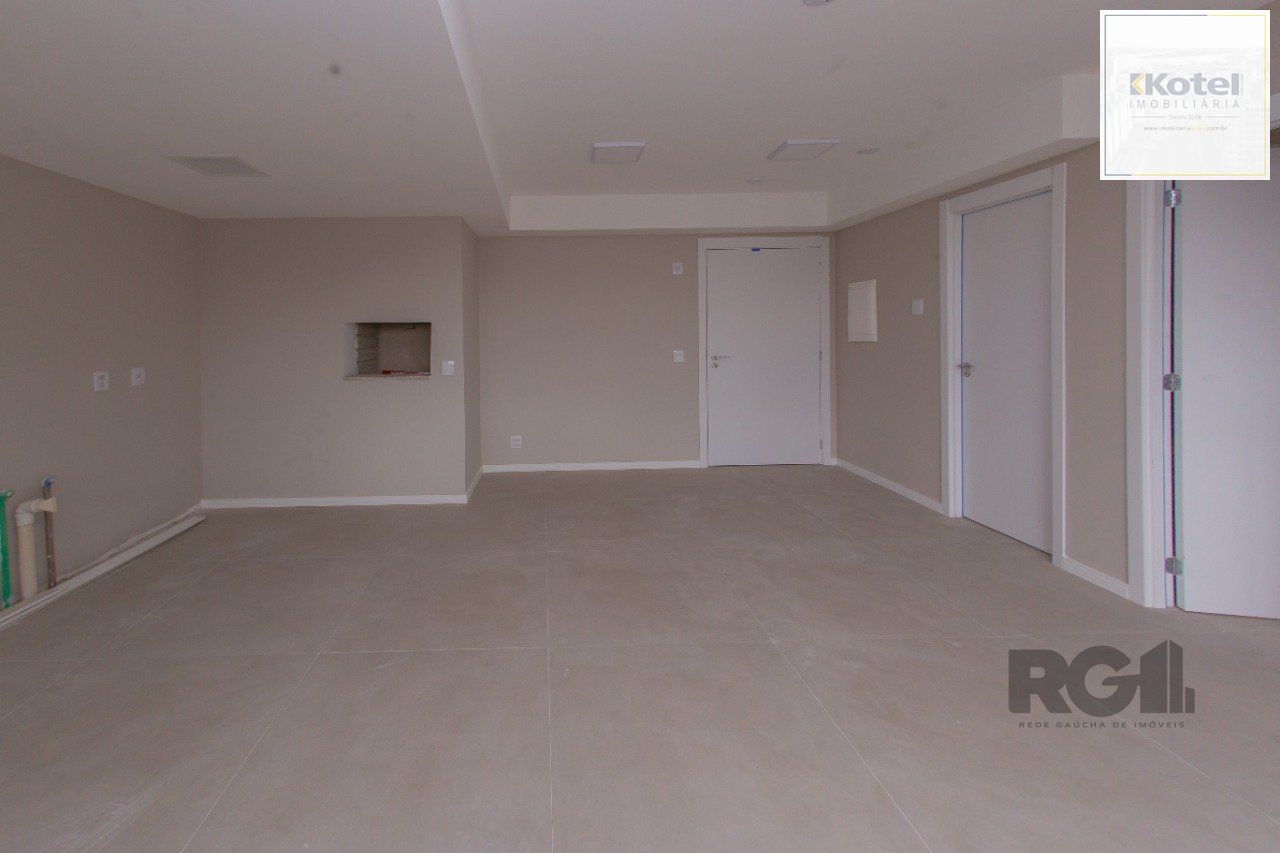 Apartamento de 1 dormitório com churrasqueira ao lado do Shopping Iguatemi e Bourbon Country.