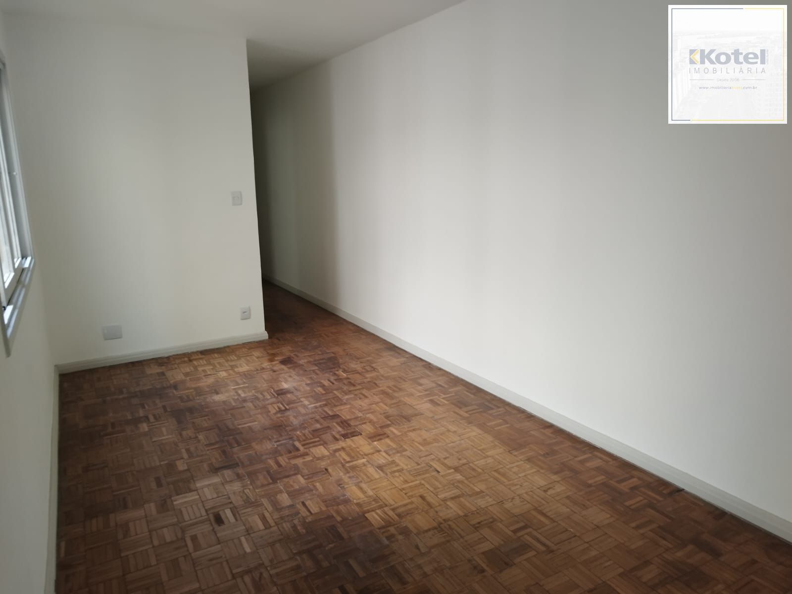 Apartamento de 3 dormitórios, e 2 banheiros, e dependência de empregada, e 1 Vaga de Garagem, em Porto Alegre-RS — foto 5