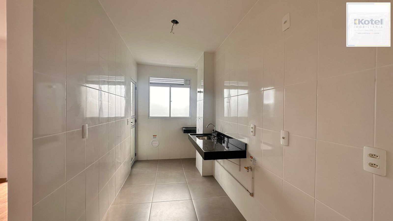 Apartamento Novo de dois dormitorios e duas vagas