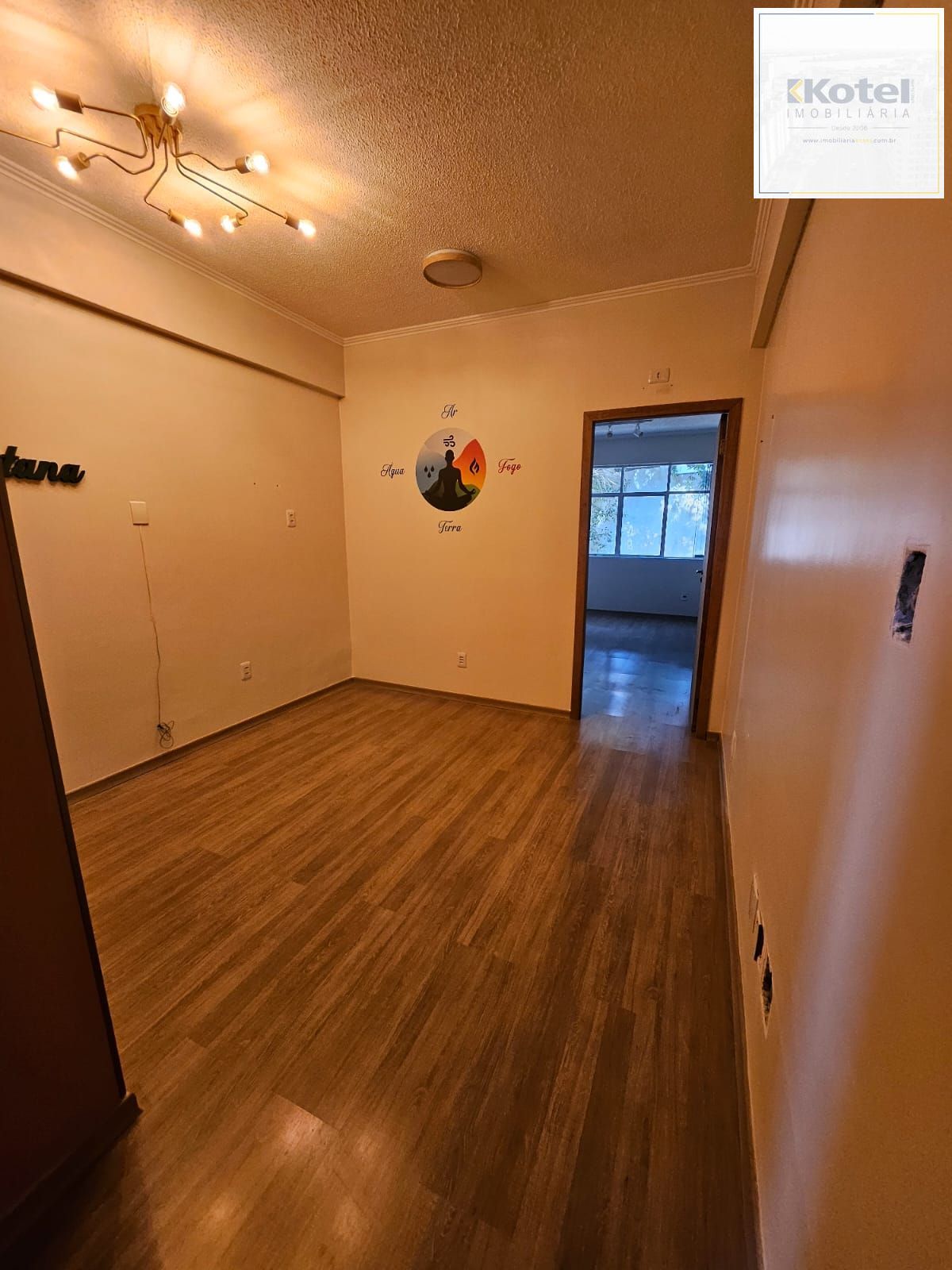 Sala comercial no bairro Petrópolis em Porto Alegre