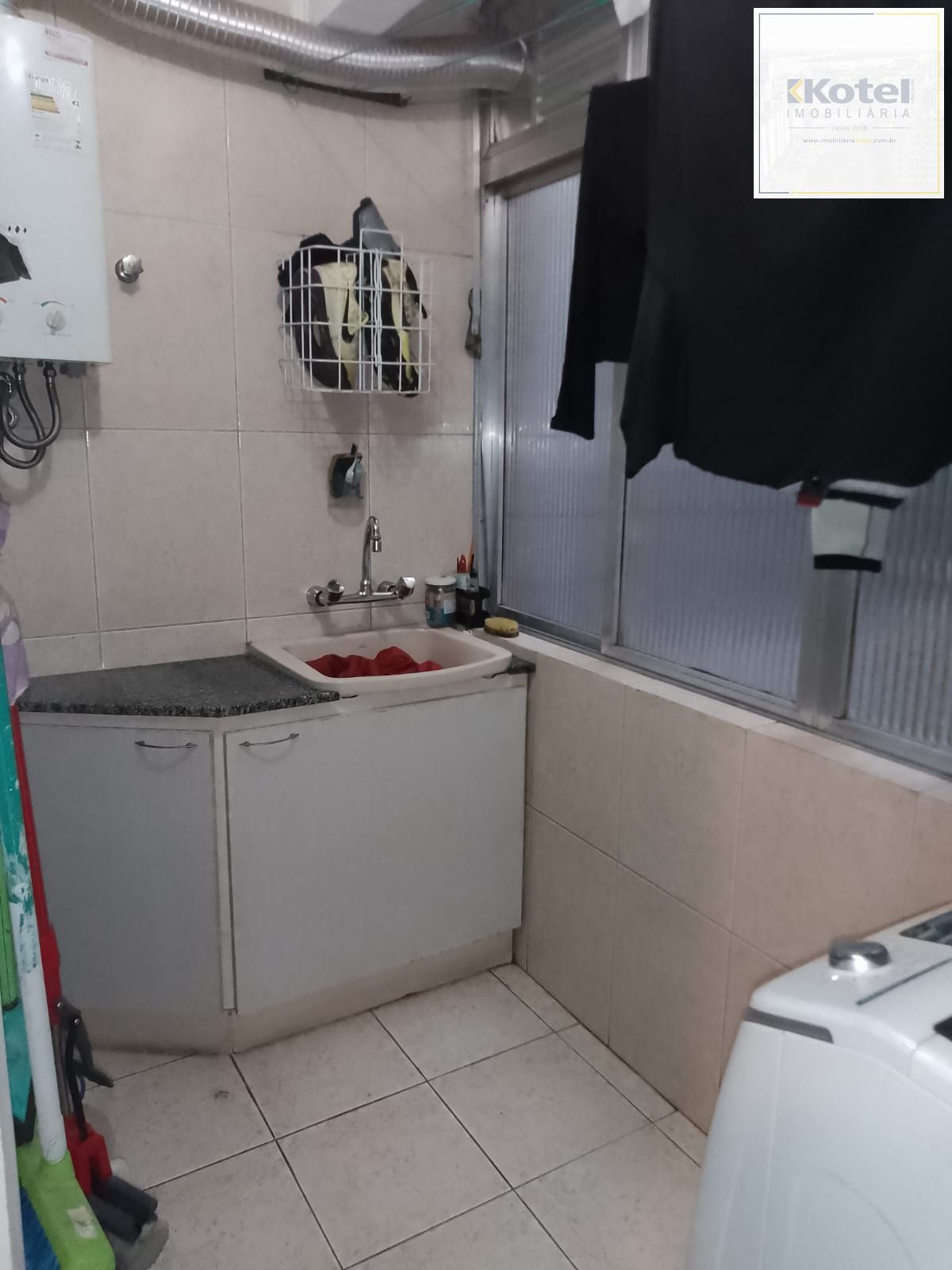 Apartamento de 2 quartos, suíte e 1 vaga de garagem no bairro Santana em POA/RS — foto 5