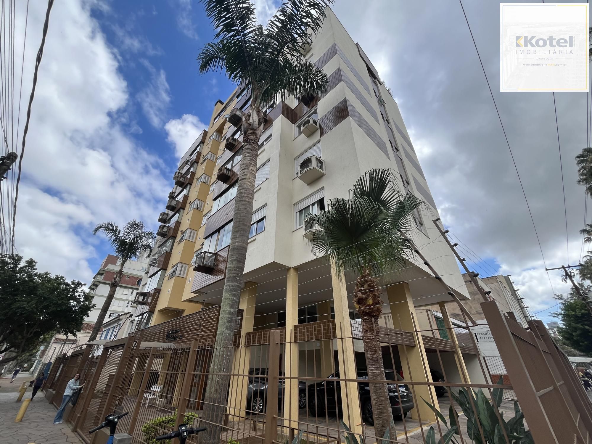 Apartamento de dois quartos, suíte e uma vaga de garagem no bairro Menino Deus