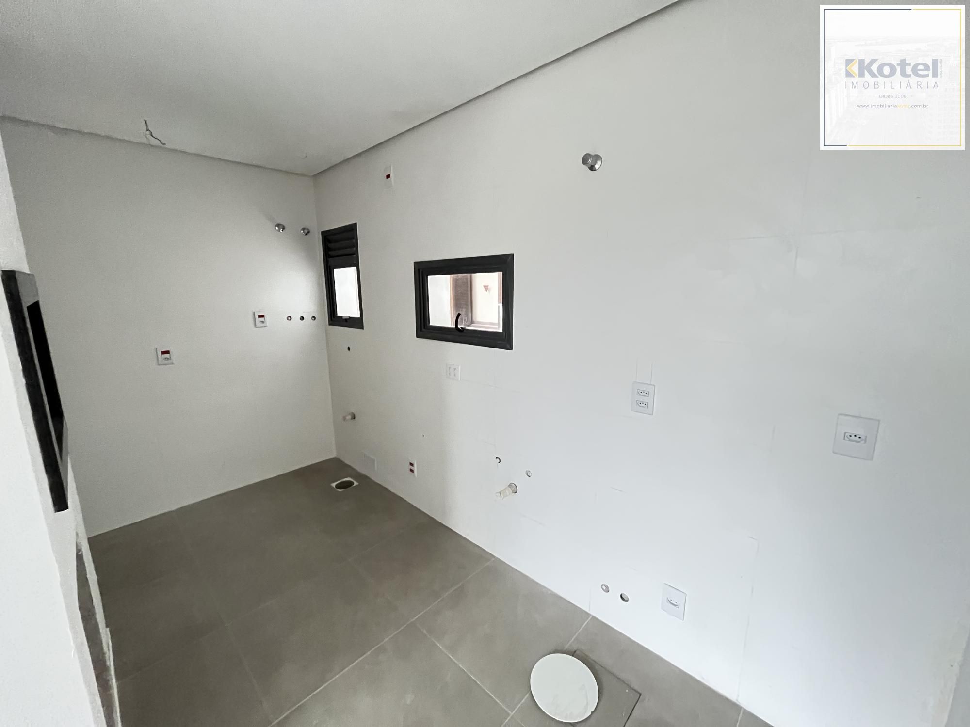 Apartamento de 2 quartos, suíte e 1 vaga de garagem no bairro das Três Figueiras — foto 3