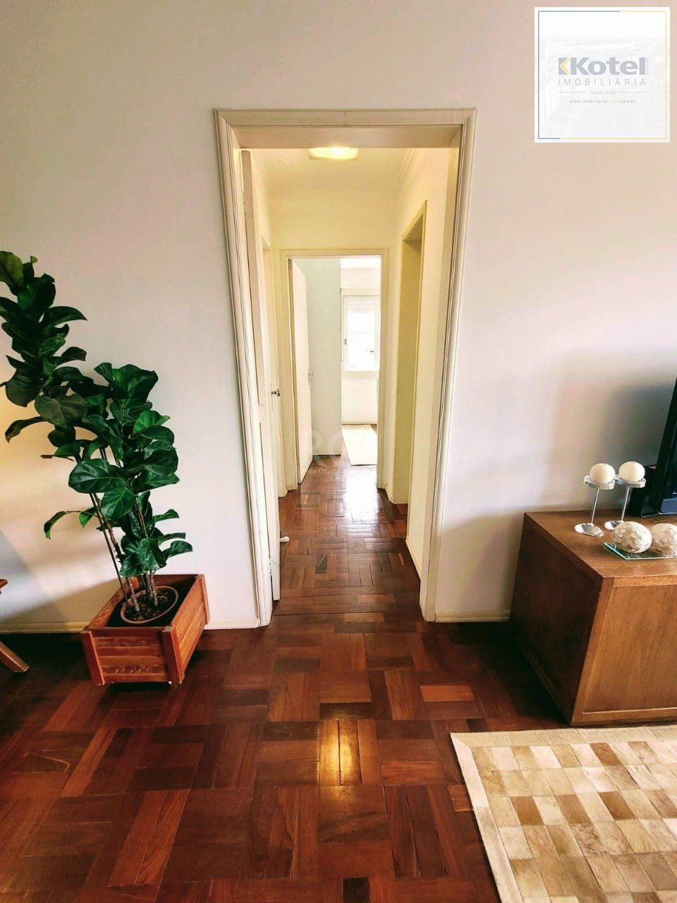 Apartamento para Venda - 100m², 2 dormitórios, 1 vaga - Menino Deus