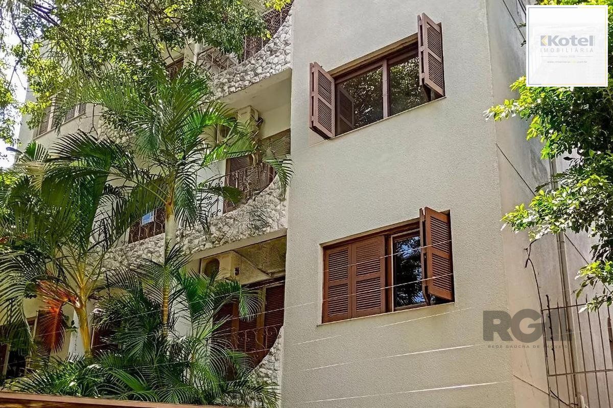 Apartamento amplo com dois dormitórios no bairro Rio Branco  em Porto Alegre.