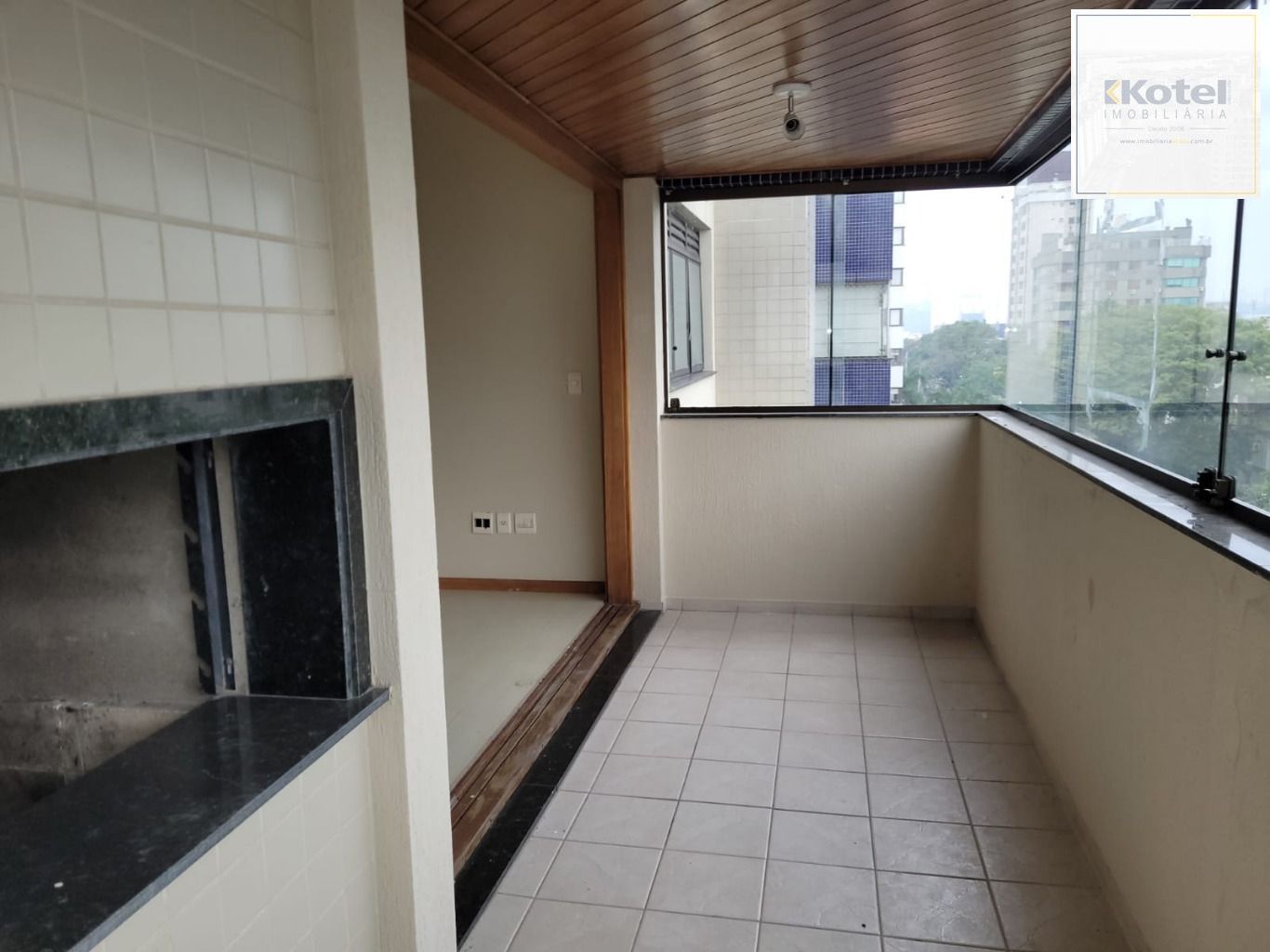 Apartamento de 3 quartos, suíte e 2 vagas de garagem no bairro Petrópolis em POA — foto 5