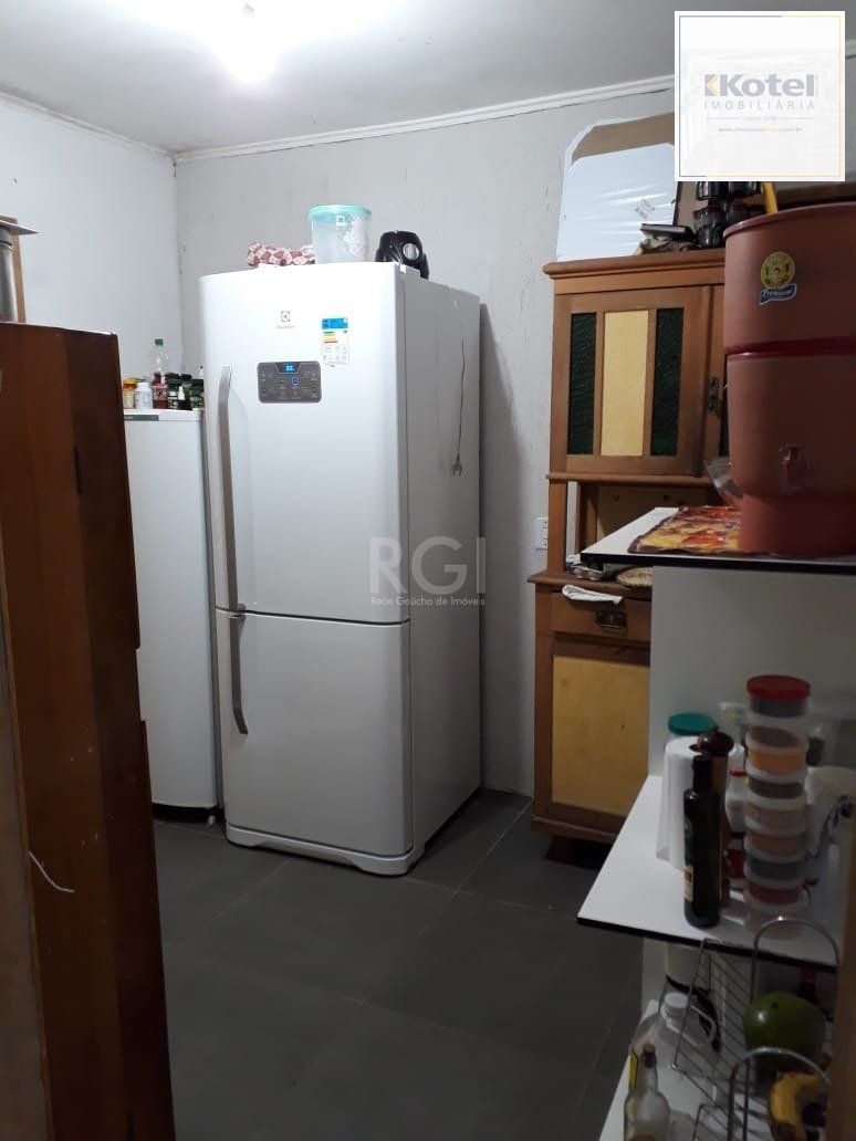 Casa para Venda - 230.45m², 4 dormitórios, sendo 1 suites, 3 vagas - Ponta Grossa — foto 4