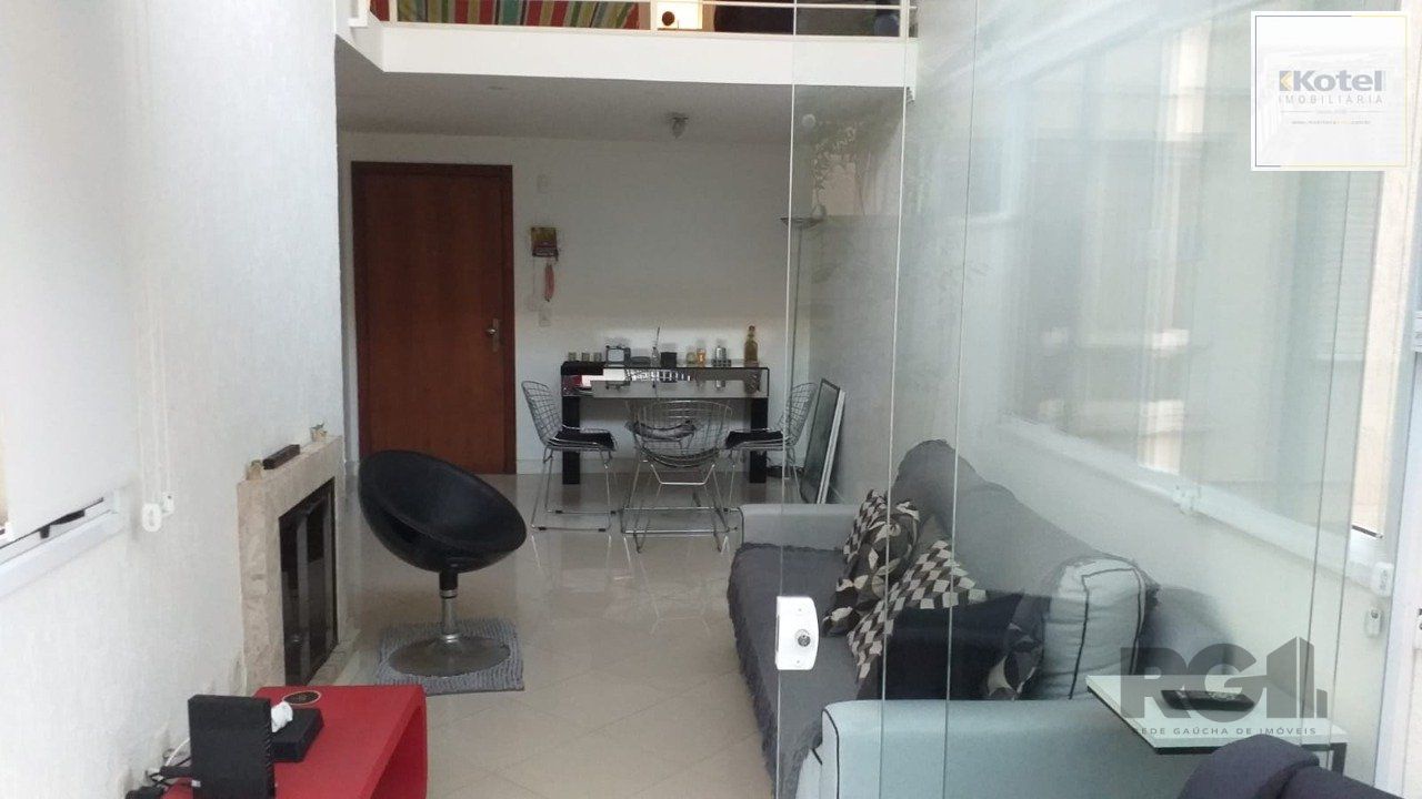 Ótimo Loft ou 1 dormitório e gabinete garagem no Rio Branco