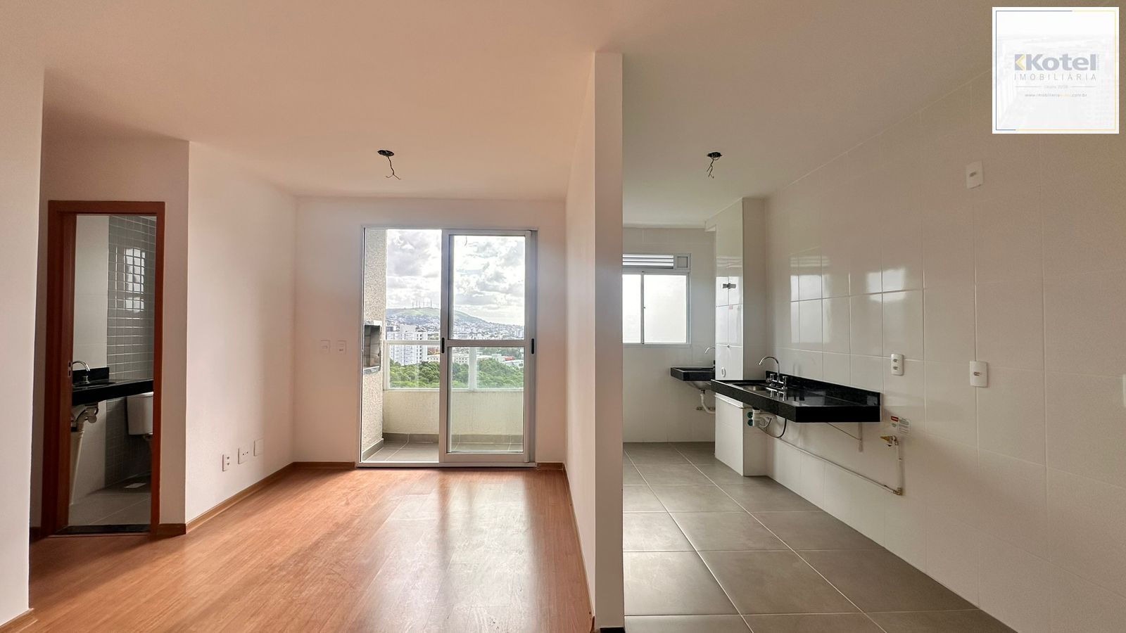 Apartamento Novo de dois dormitorios e duas vagas