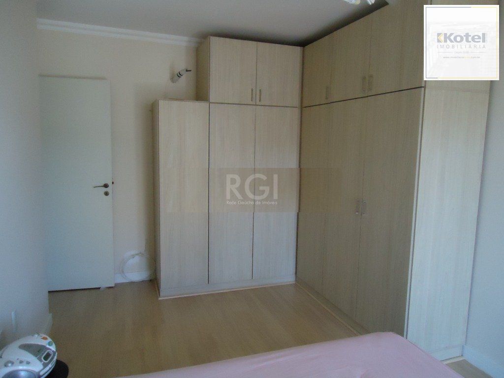 Apartamento de três dormitórios no bairro Independência em Porto Alegre. — foto 2