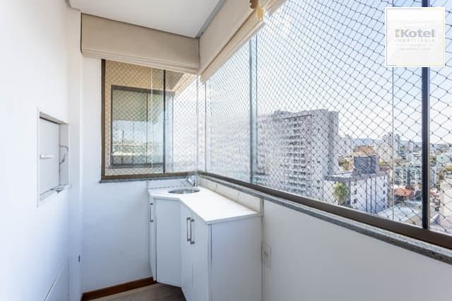 Apartamento de 3 quartos, suíte e 2 vagas de garagem no bairro jardim Botânico