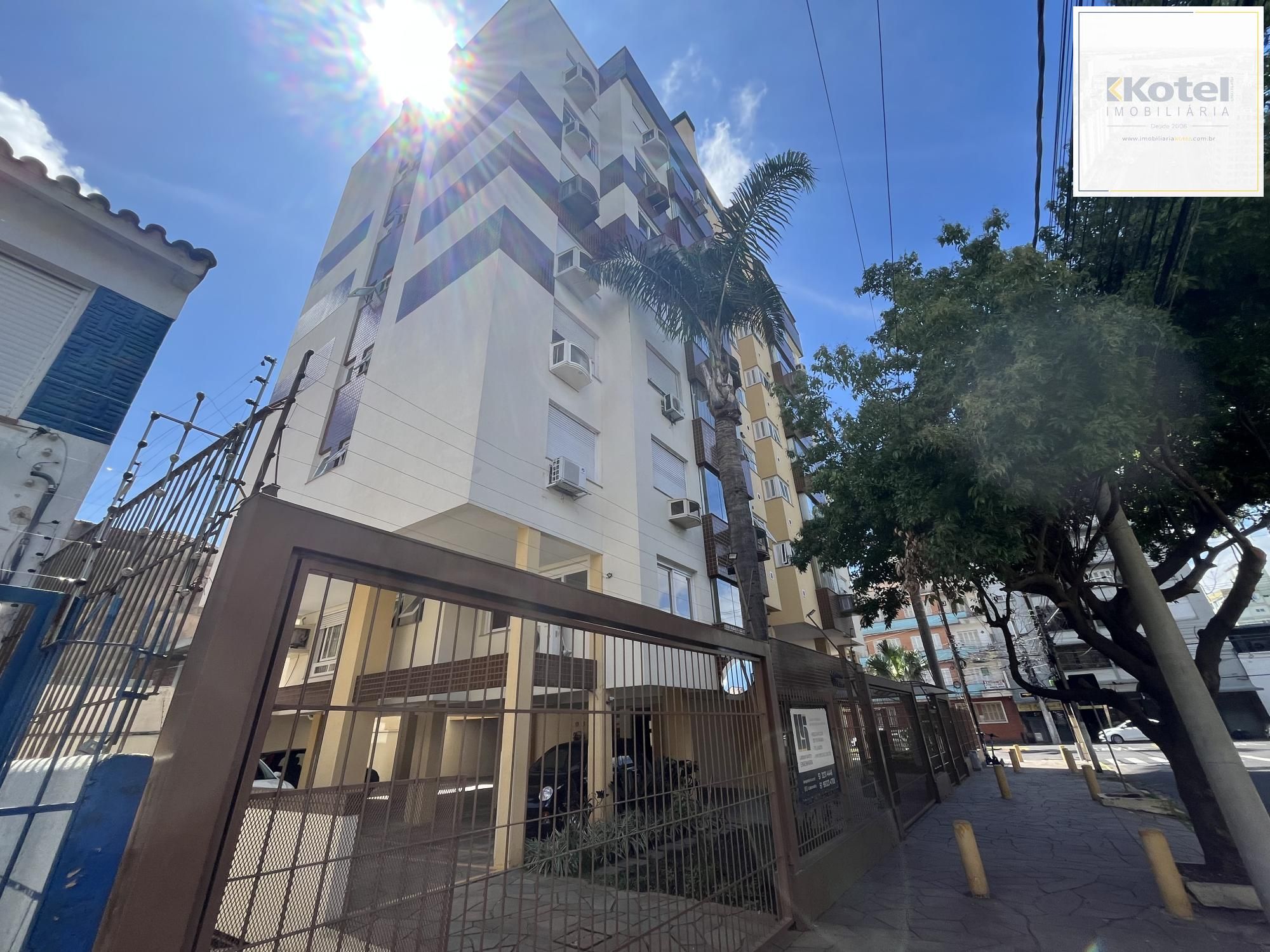 Apartamento de dois quartos, suíte e uma vaga de garagem no bairro Menino Deus