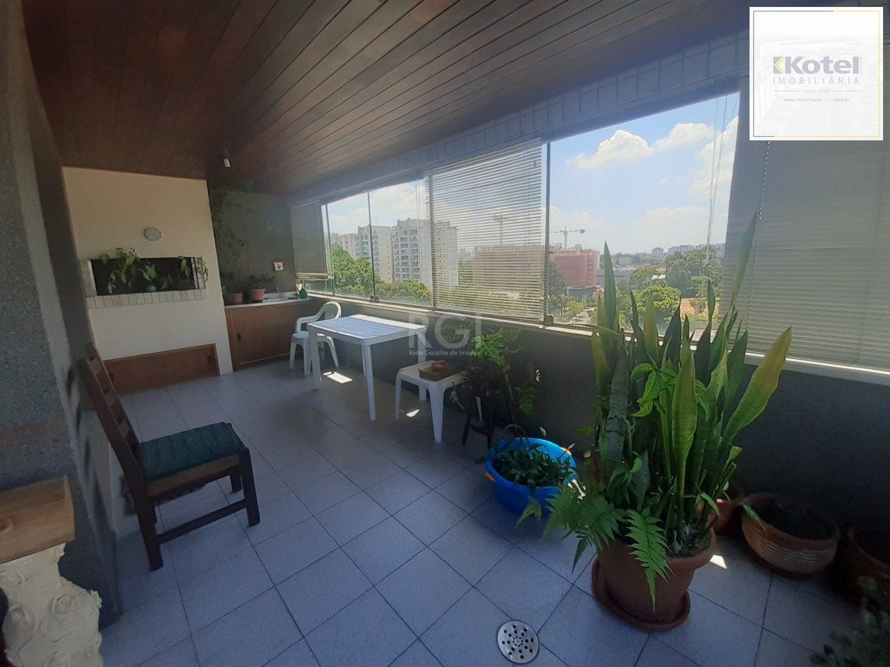Cobertura para Venda - 281.25m², 3 dormitórios, sendo 1 suites, 2 vagas - Cristo Redentor — foto 5