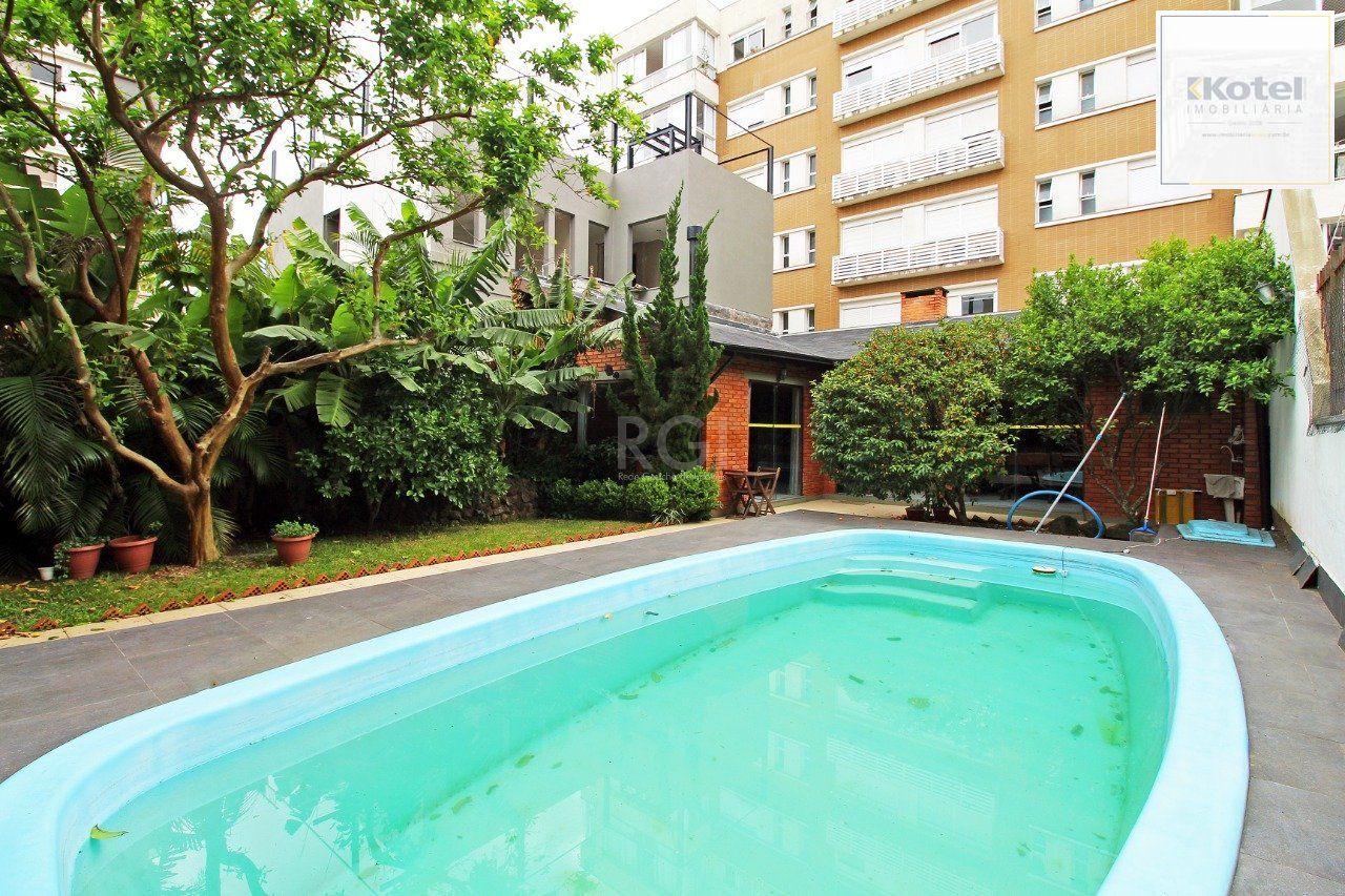 Casa para Venda - 464.5m², 3 dormitórios, sendo 1 suites, 3 vagas - Petrópolis — foto 3