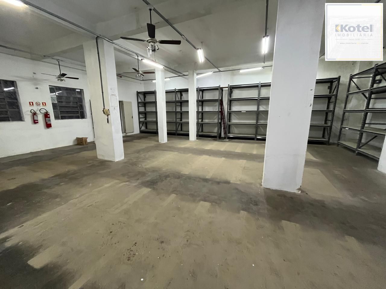 Loja 3 quartos para alugar, 339m², Floresta - Porto Alegre