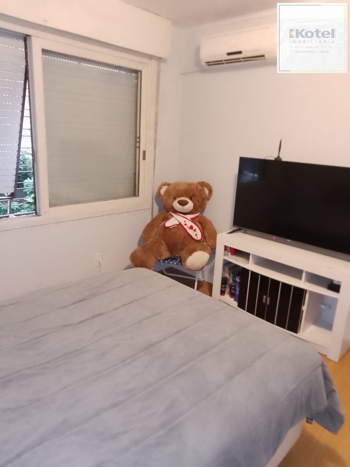 Apartamento de 2 quartos, suíte e 1 vaga de garagem no bairro Santana em POA/RS — foto 2