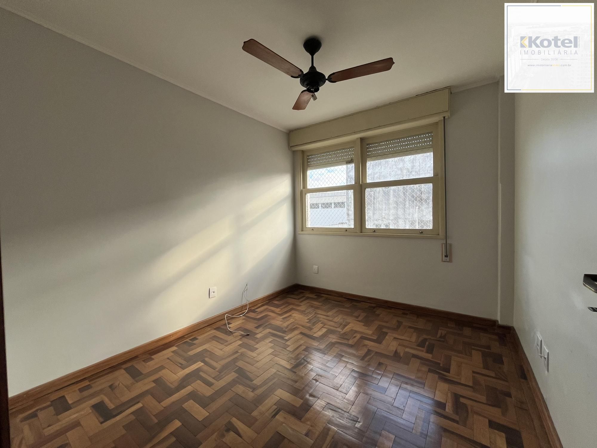 Apartamento de 2 quartos, opção 3º quarto ou gabinete e 1 vaga de garagem