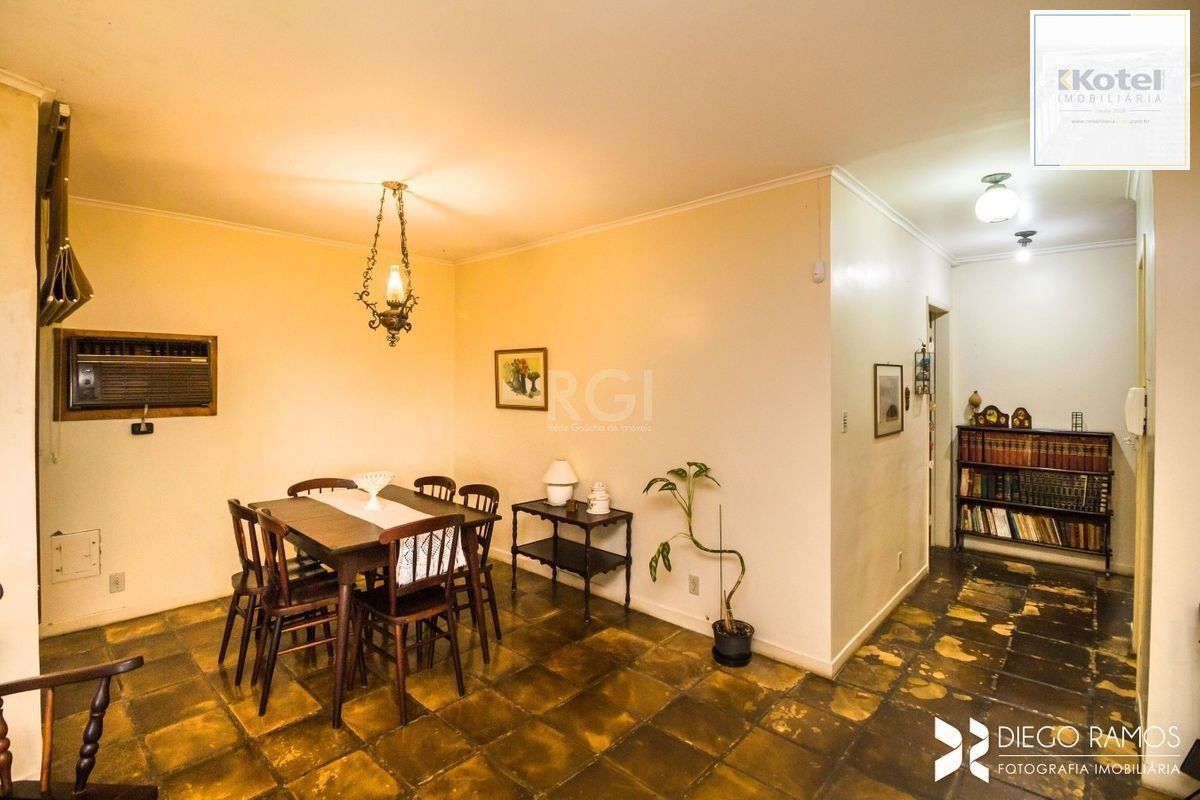 Casa para Venda - 168m², 4 dormitórios, sendo 1 suites, 3 vagas - Menino Deus — foto 4