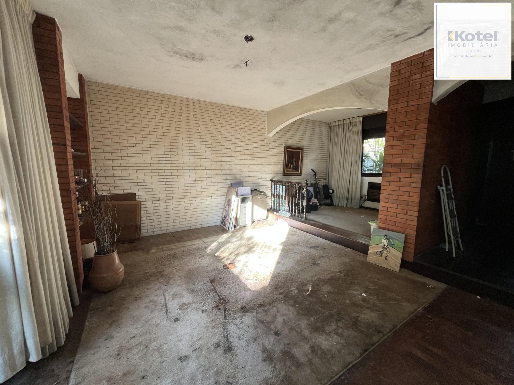 Casa de 3 quartos, suíte e 2 vagas de garagem bairro Auxiliadora em Porto Alegre — foto 3