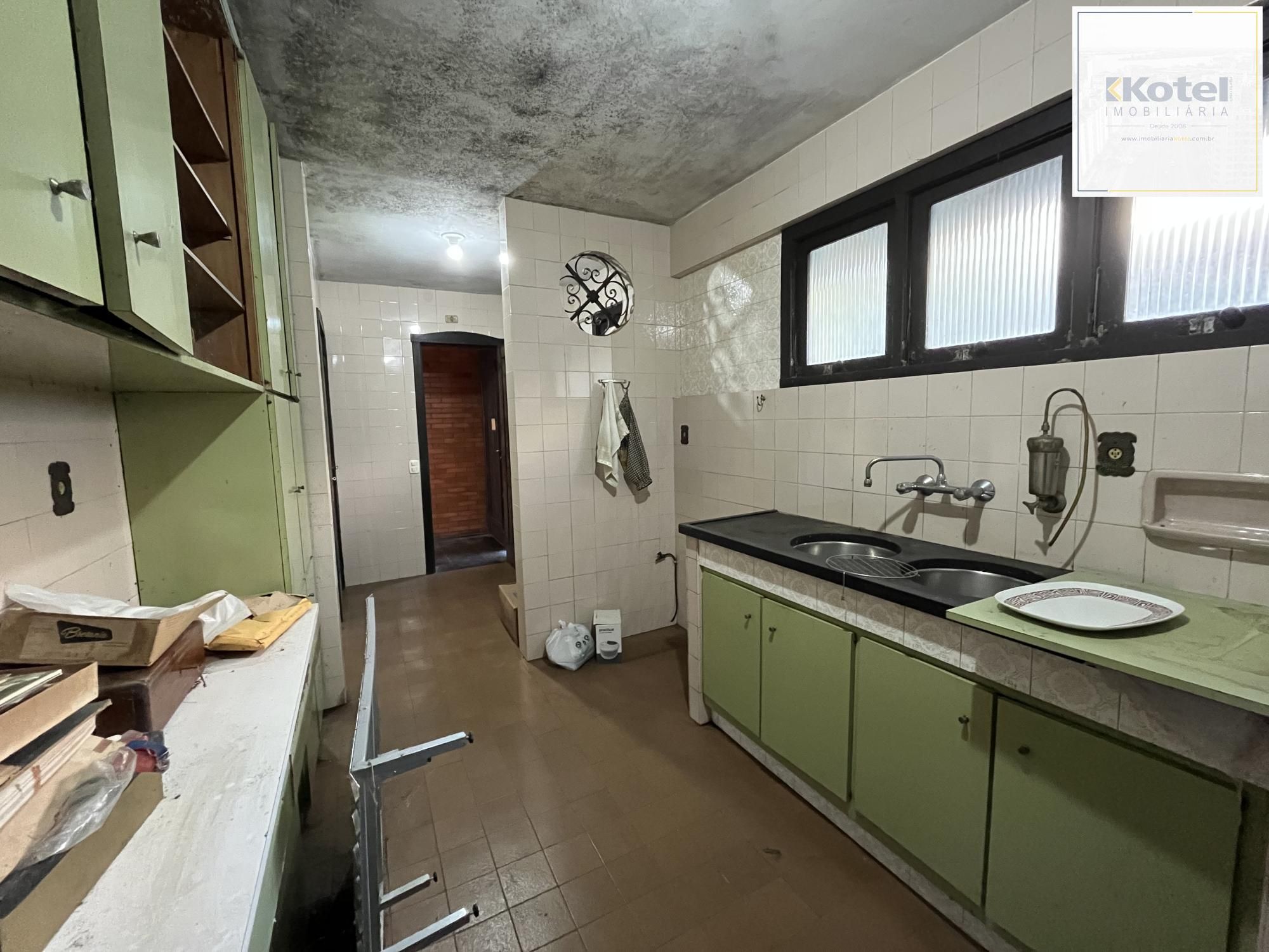 Casa de 3 quartos, suíte e 2 vagas de garagem bairro Auxiliadora em Porto Alegre — foto 5