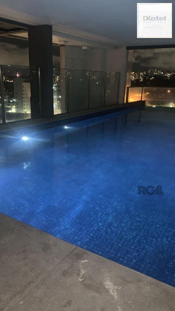 Loft  mobiliado, com 38,69 privativo com 1 box perto da  PUC-RS no bairro Jardim Botânico em Porto Alegre.