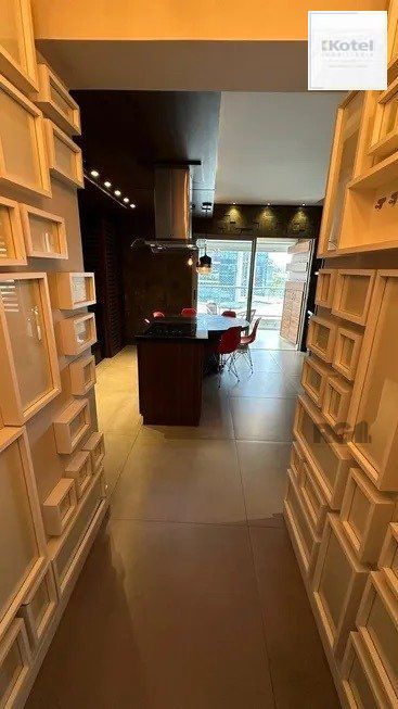 Apartamento 2 dormitórios, sendo 1 suíte, 77 m² de área privativa e 2 vaga(s) de garagem. Localizado na Rua Mario Antunes da Cunha, no bairro Petrópolis em Porto Alegre. — foto 4