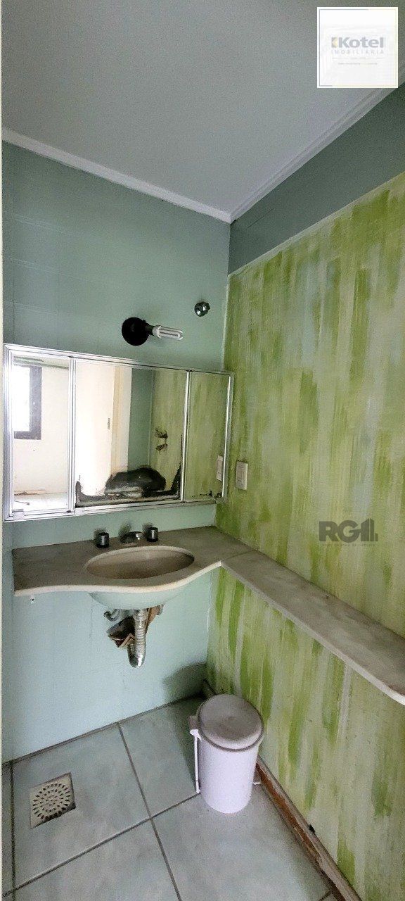 Apartamento amplo com dois dormitórios no bairro Rio Branco  em Porto Alegre. — foto 5