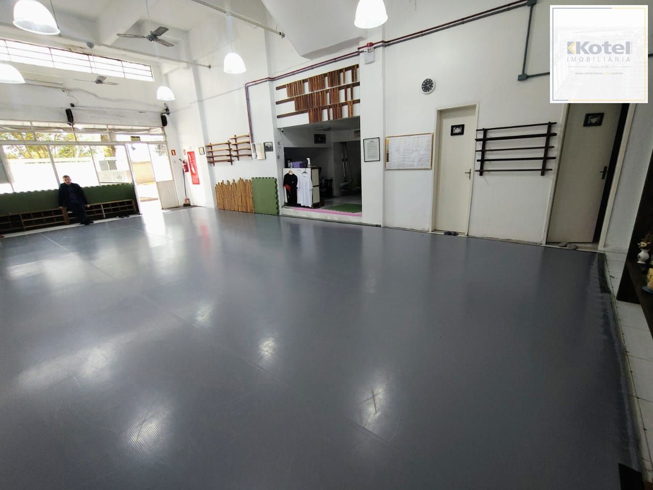 Loja, 1 sala, à venda, 90 m², Floresta - Porto Alegre — foto 3