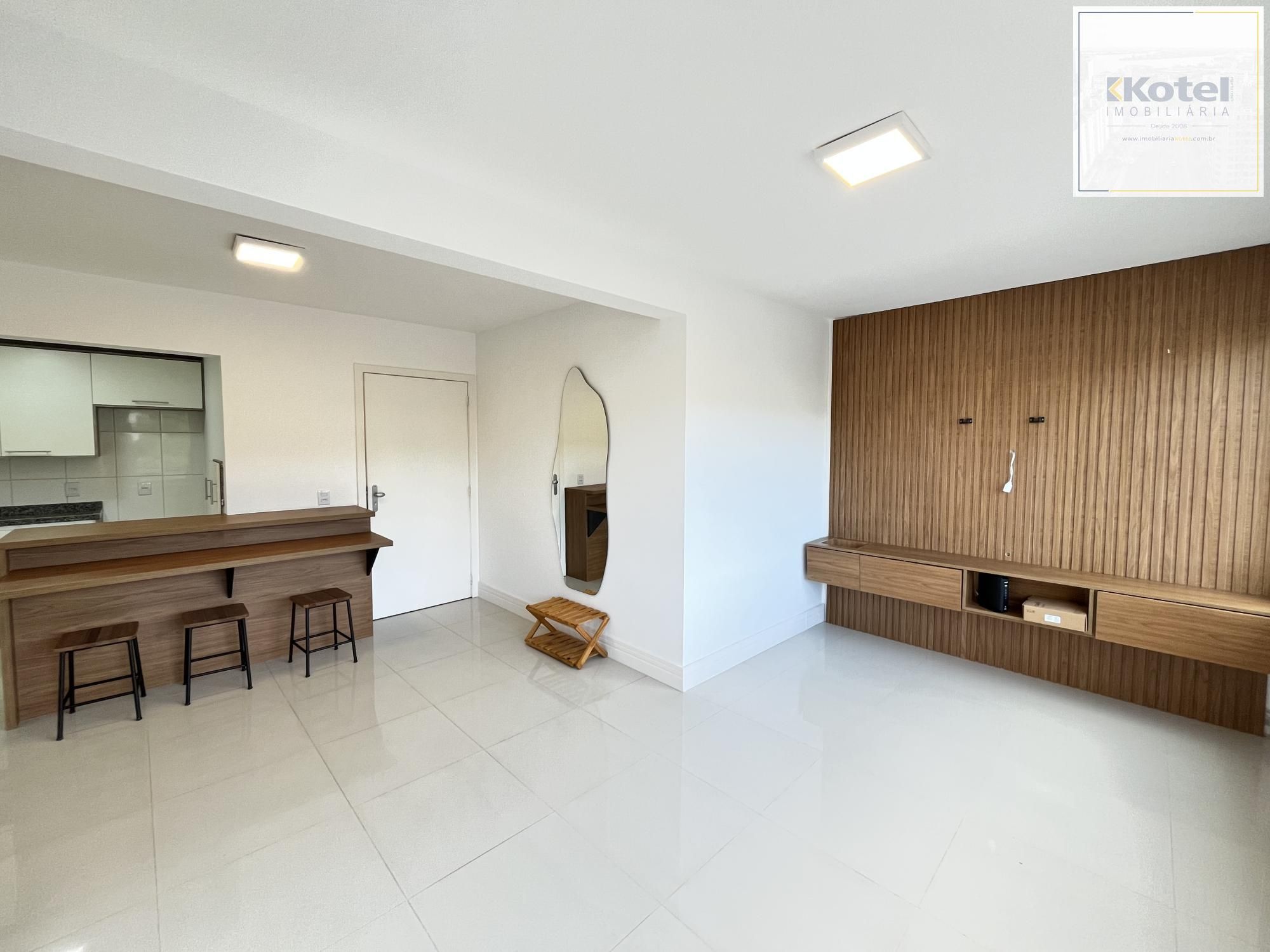 Apartamento de 2 quartos, suite e com uma vaga de garagem