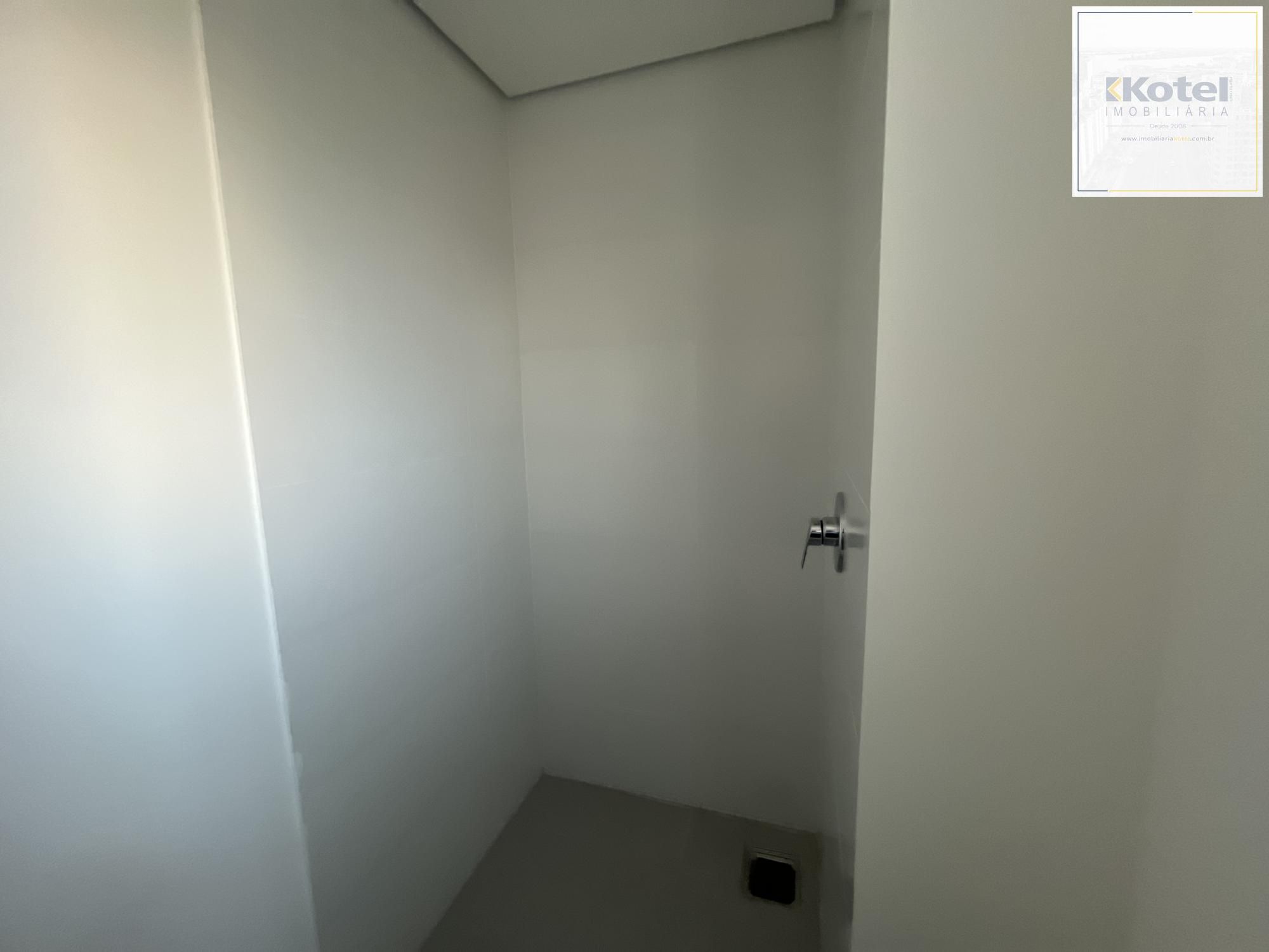 Apartamento de dois quartos, suíte e uma vaga de garagem no bairro Rio branco