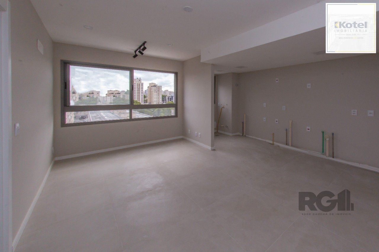 Apartamento de 1 dormitório com churrasqueira ao lado do Shopping Iguatemi e Bourbon Country.