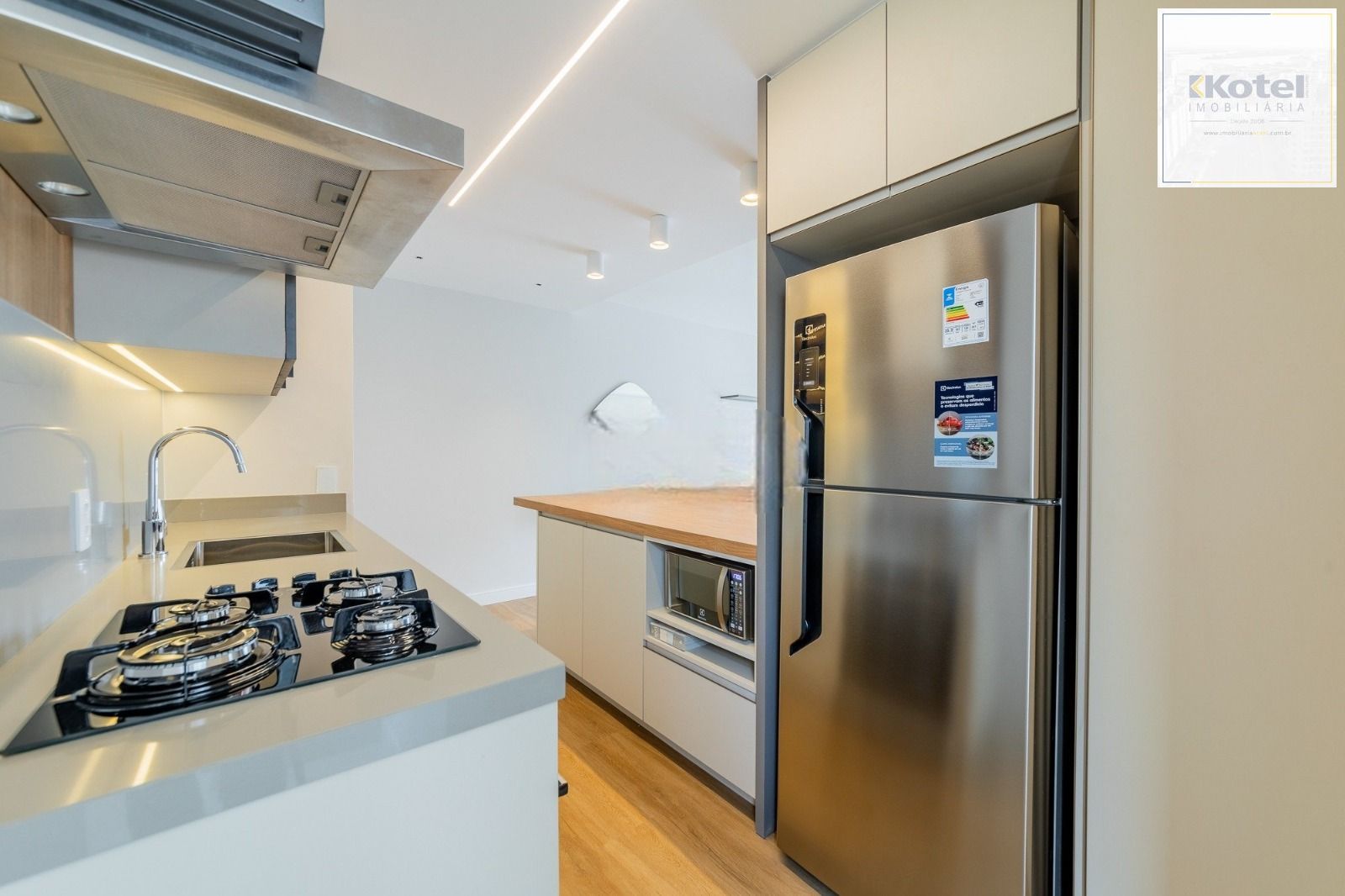 Apartamento à venda em Porto Alegre – pronto para morar, totalmente reformado.