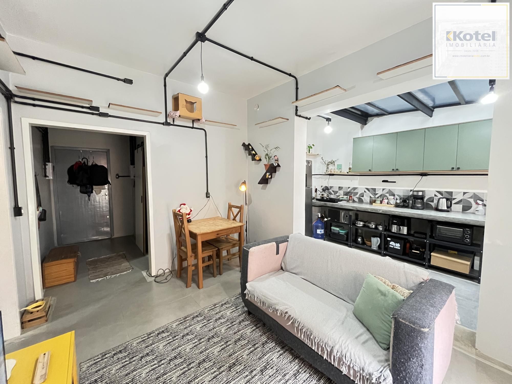 Apartamento de 2 quartos no bairro Menino Deus em Porto Alegre