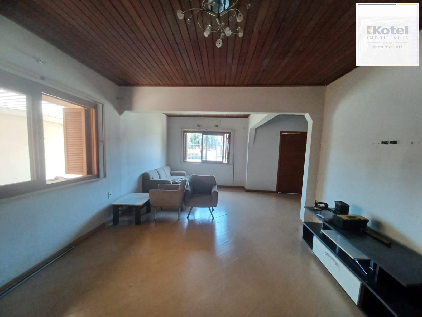 Casa de 3 quartos, suíte e patio no bairro Medianeira em POA — foto 4