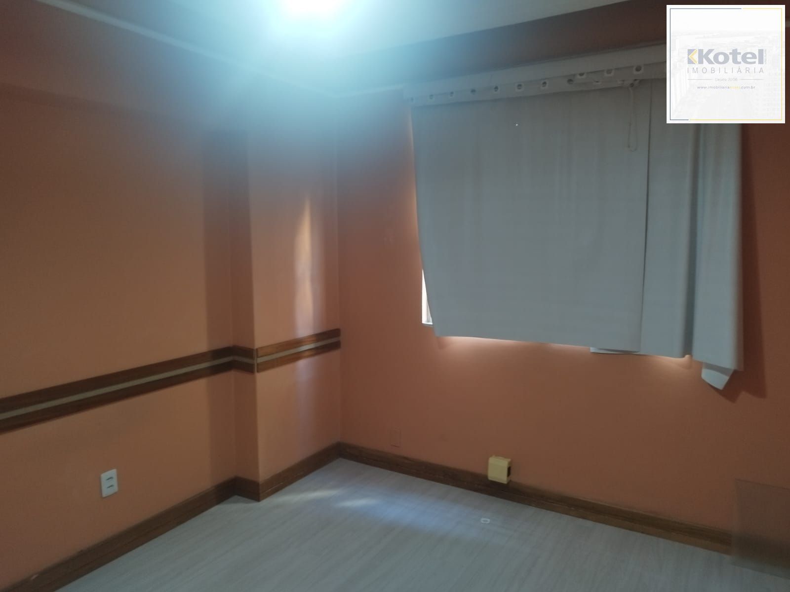 Apartamento de 3 quartos e 1 vaga de garagem no centro de POA