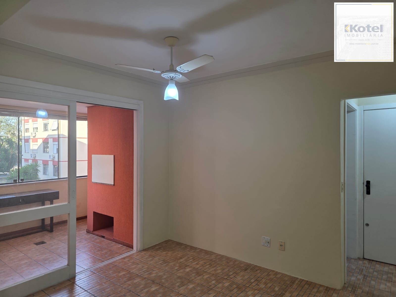 Apartamento de 2 quartos e 1 vaga de garagem no bairro Tristeza em POA — foto 3