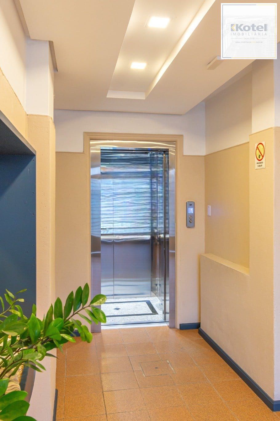 Apartamento de 2 quartos no bairro Floresta em Porto Alegre — foto 4