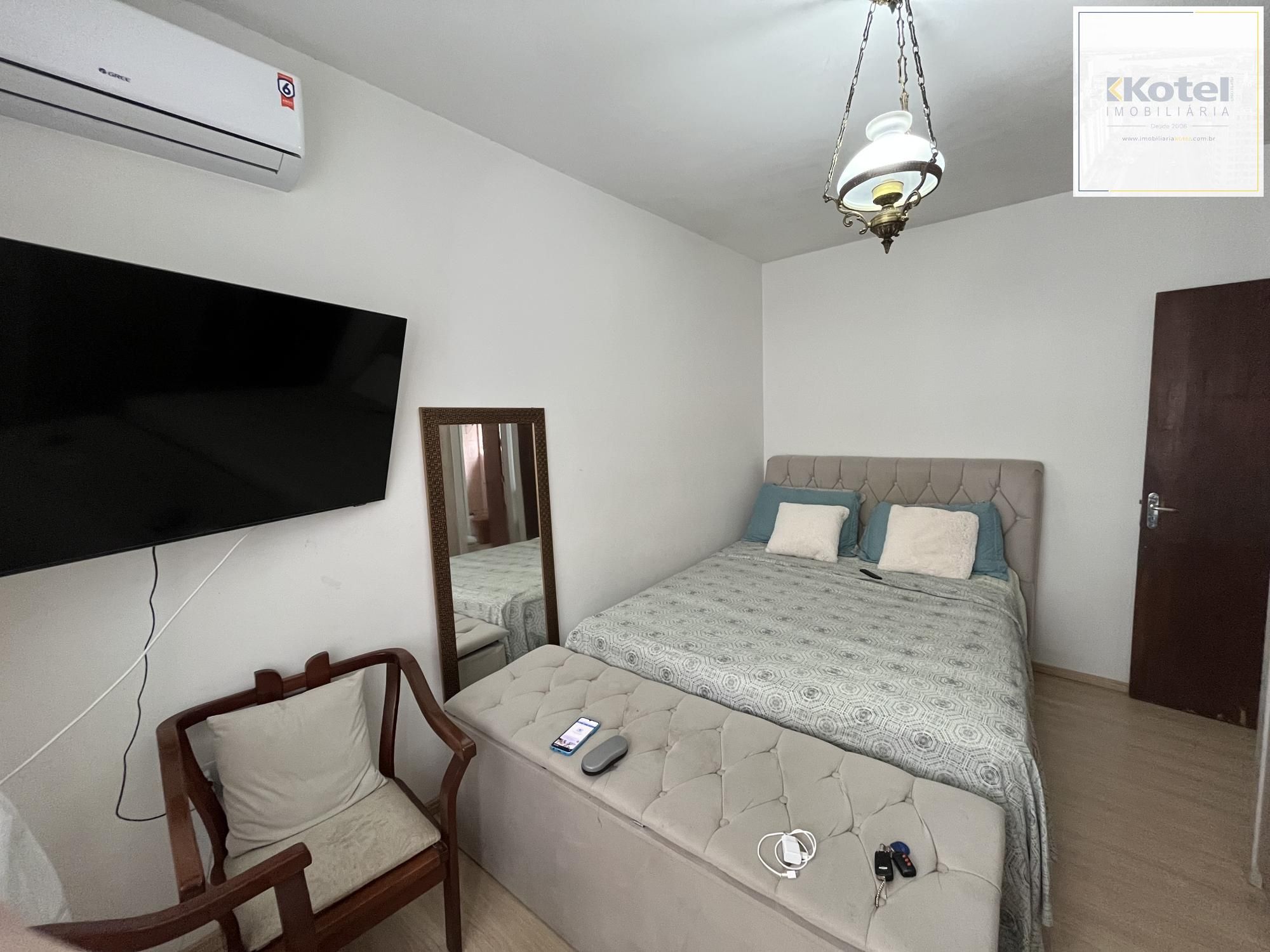 Apartamento de dois quartos no bairro Rio Branco em Porto Alegre