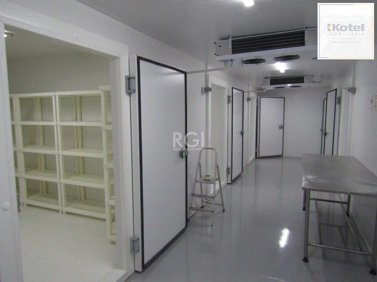 Depósito/Pavilhão para Locação/Aluguel - 195m², 0 dormitórios, Sarandi — foto 5