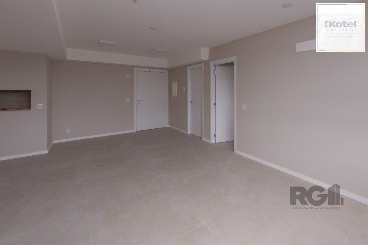 Apartamento de 1 dormitório com churrasqueira ao lado do Shopping Iguatemi e Bourbon Country.